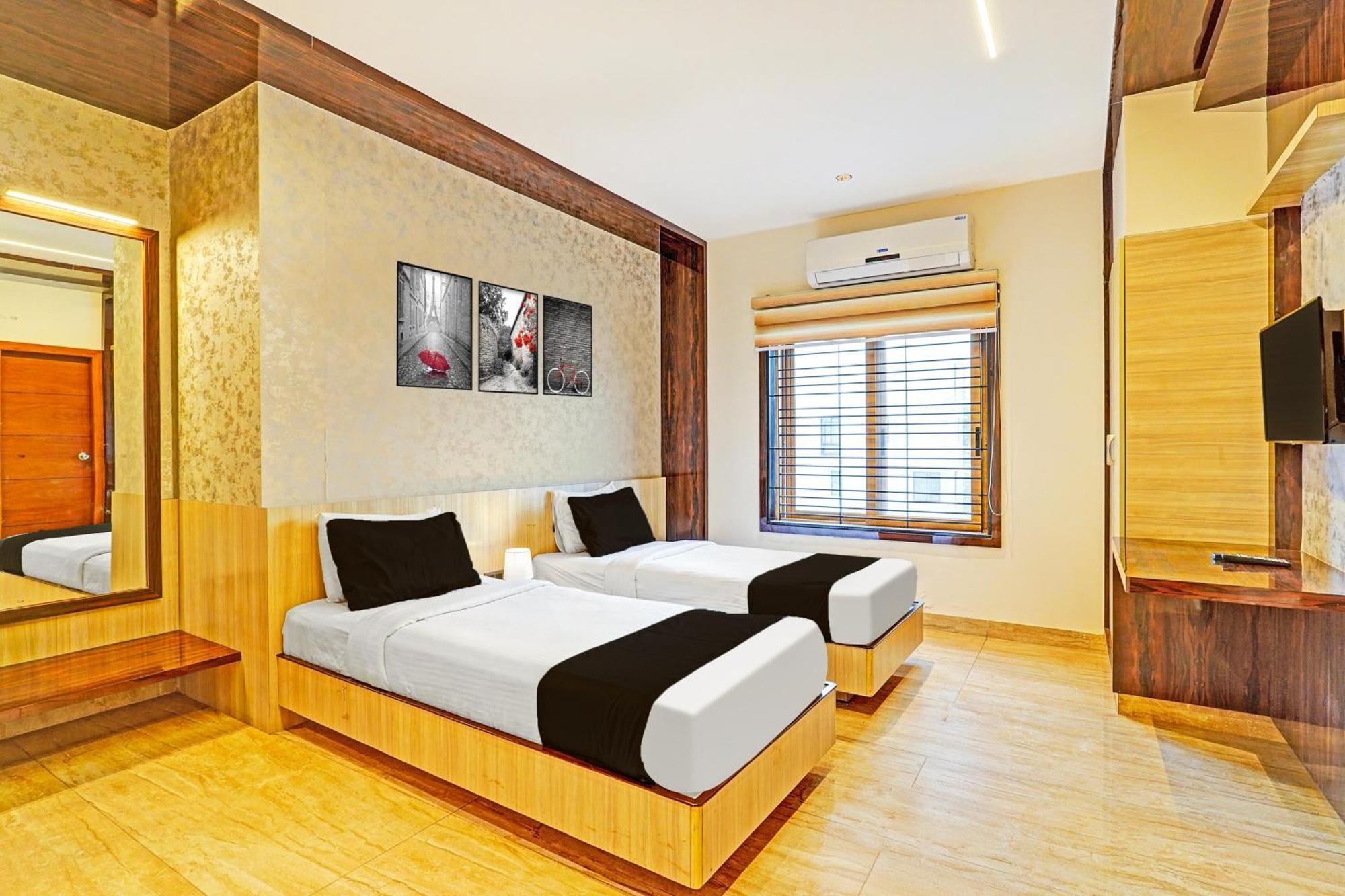Отель Super Townhouse Indiranagar Бангалор Экстерьер фото