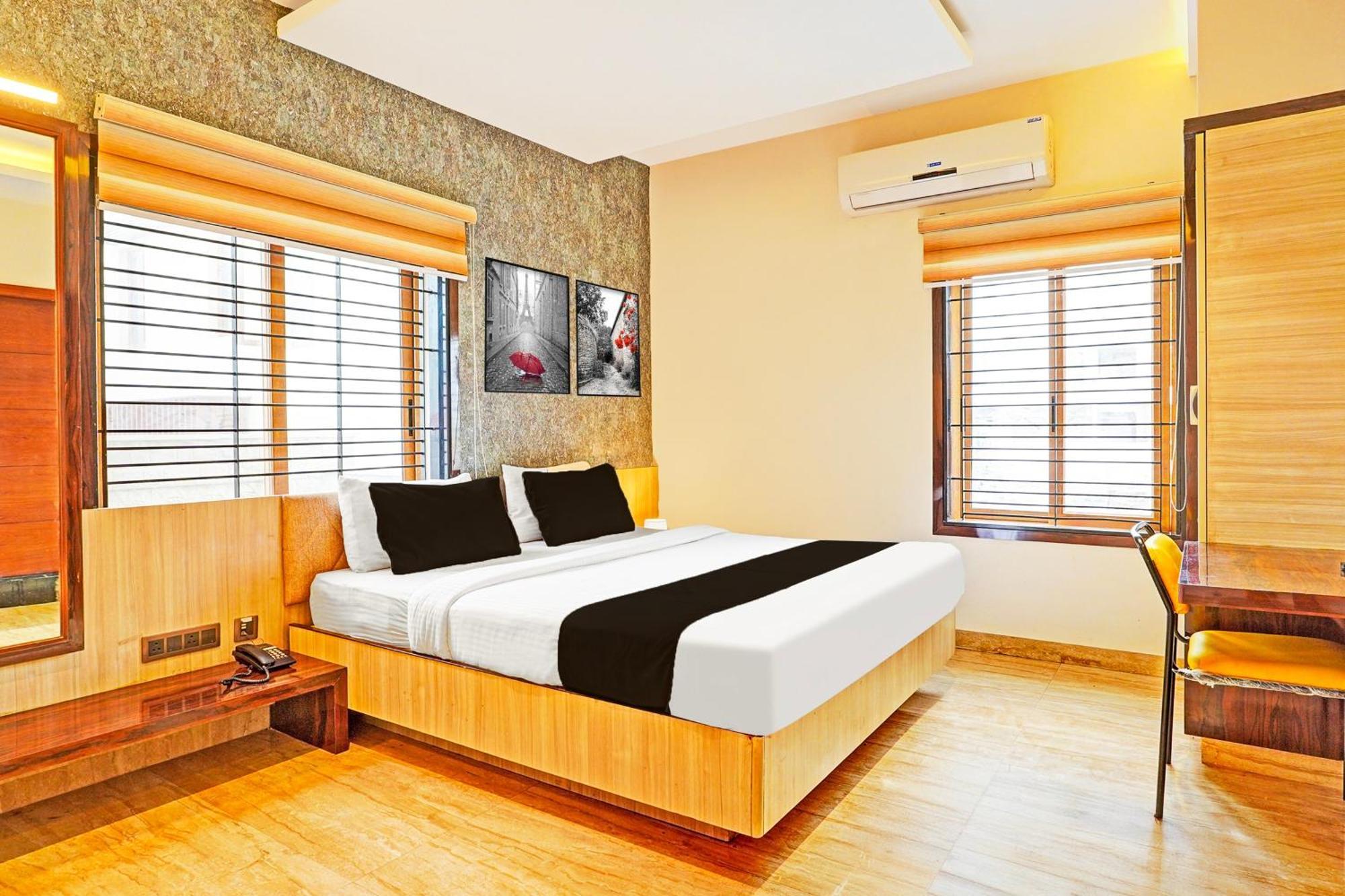 Отель Super Townhouse Indiranagar Бангалор Экстерьер фото