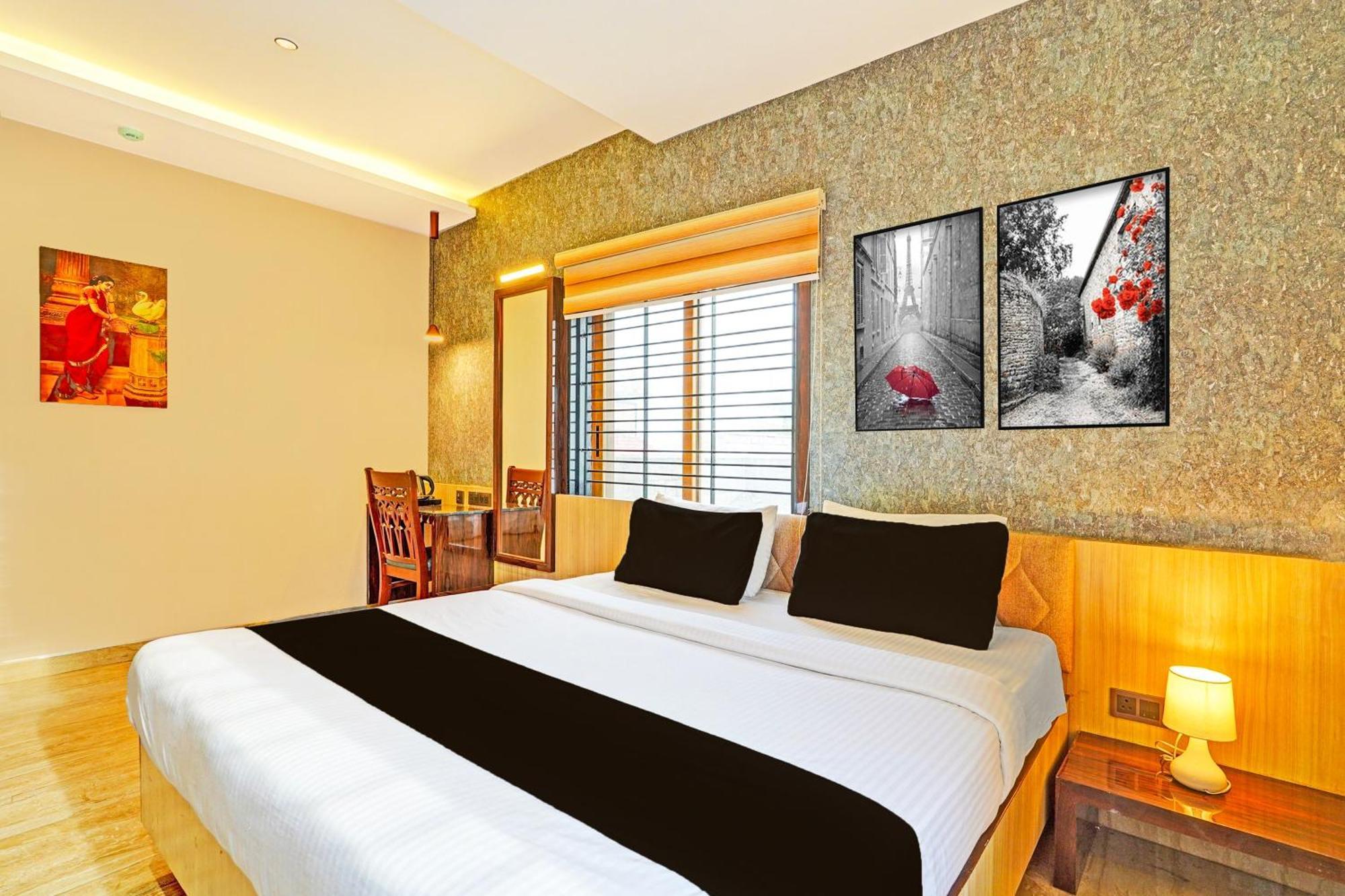 Отель Super Townhouse Indiranagar Бангалор Экстерьер фото